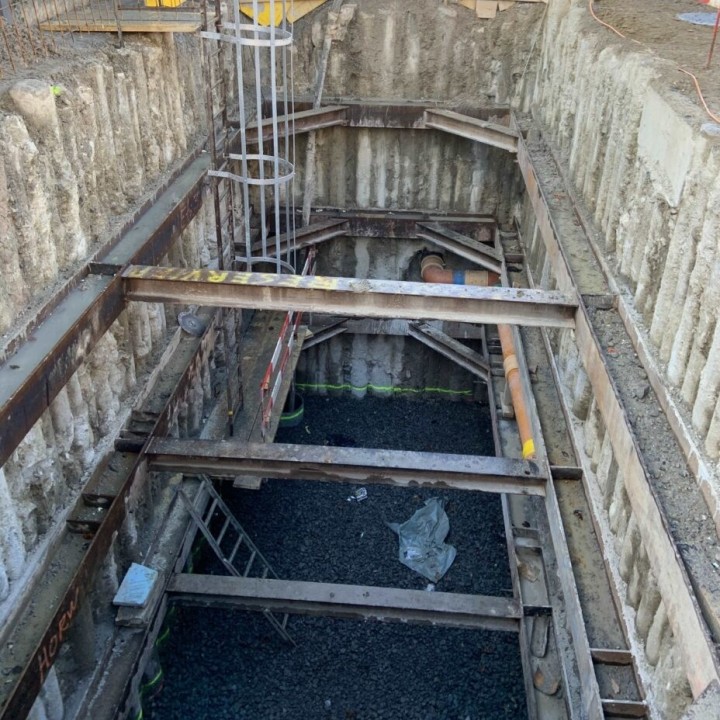 Eck und Queraussteifungen