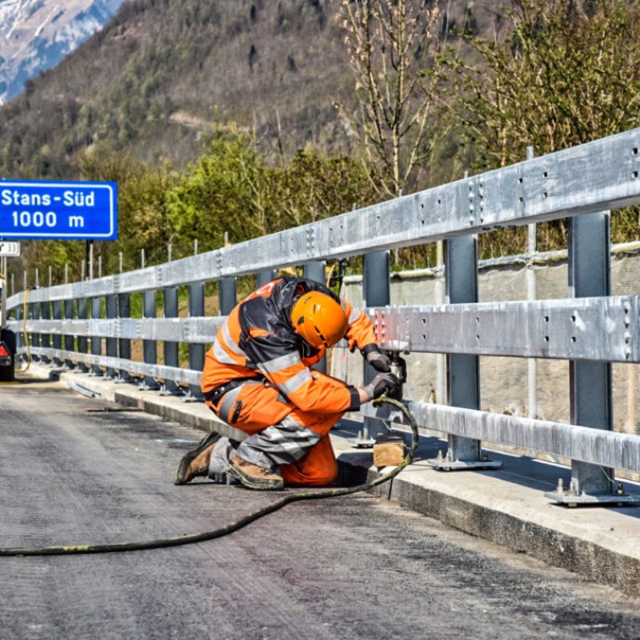Fahrzeugrückhaltesysteme